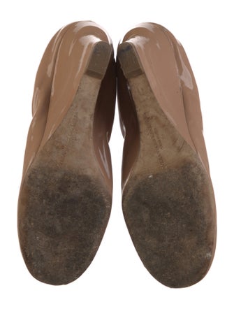 Vera Wang Patent Leather Pumps