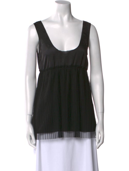 Vera Wang Scoop Neck Sleeveless Top