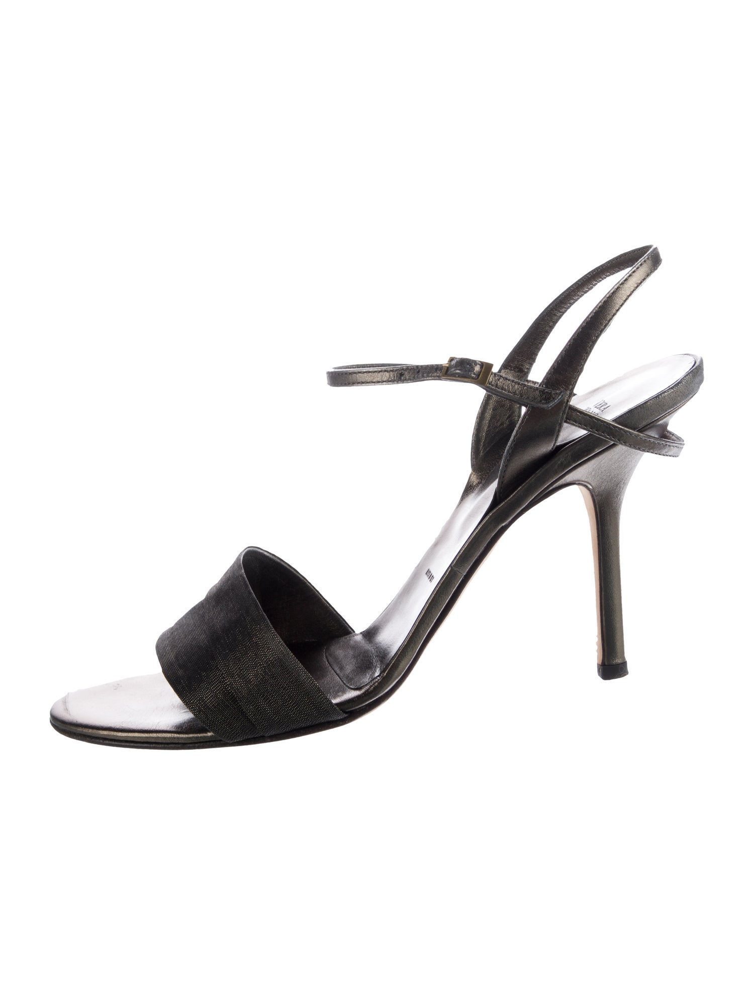 Vera Wang Sandals