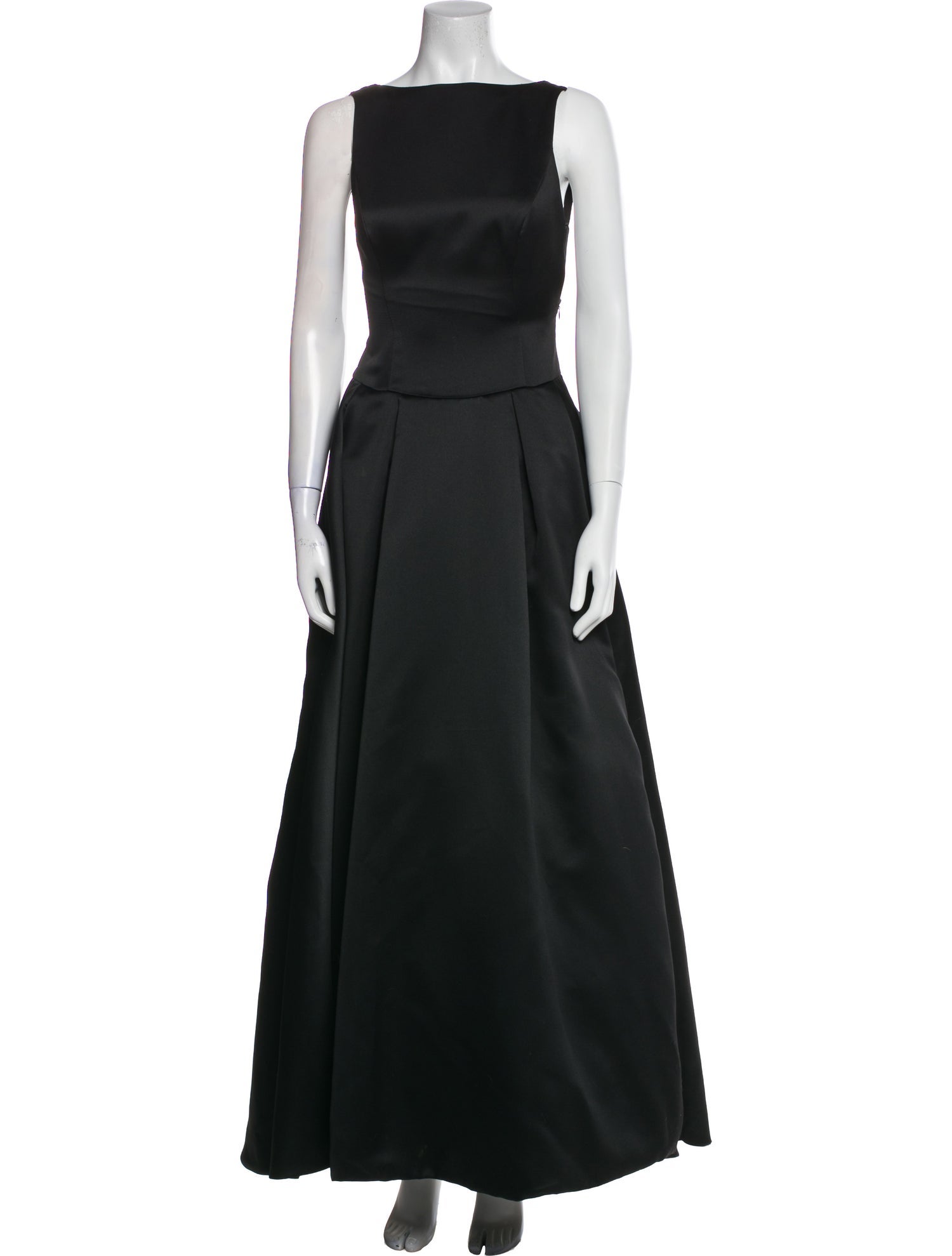 Vera Wang Bateau Neckline Long Dress