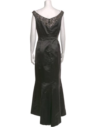 Vera Wang Off-The-Shoulder Long Dress