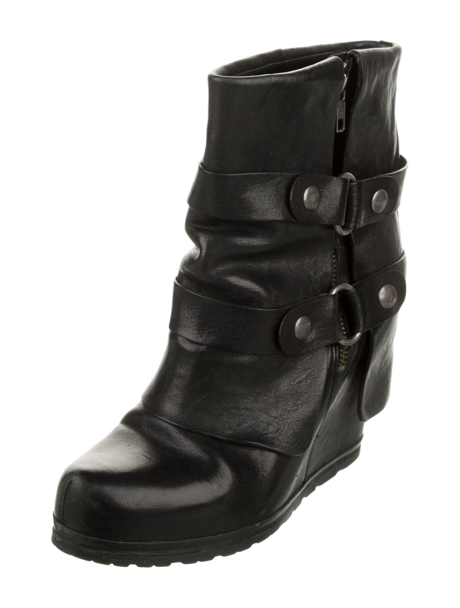Vera Wang Leather Boots