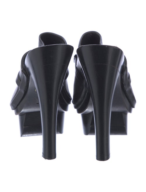 Versace Medusa Insignia Leather Slides