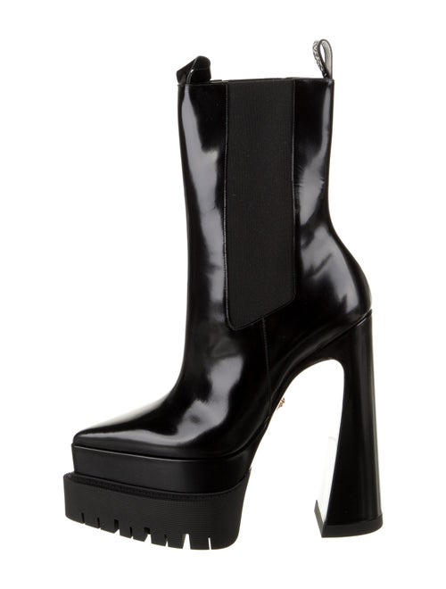 Versace Medusa Insignia Leather Chelsea Boots