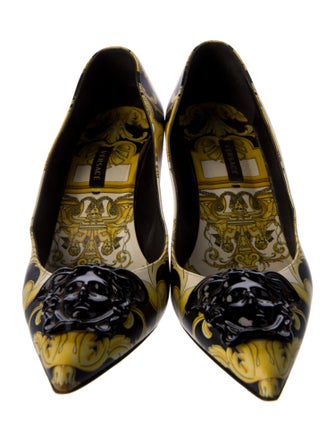 Versace Medusa Insignia Leather Pumps