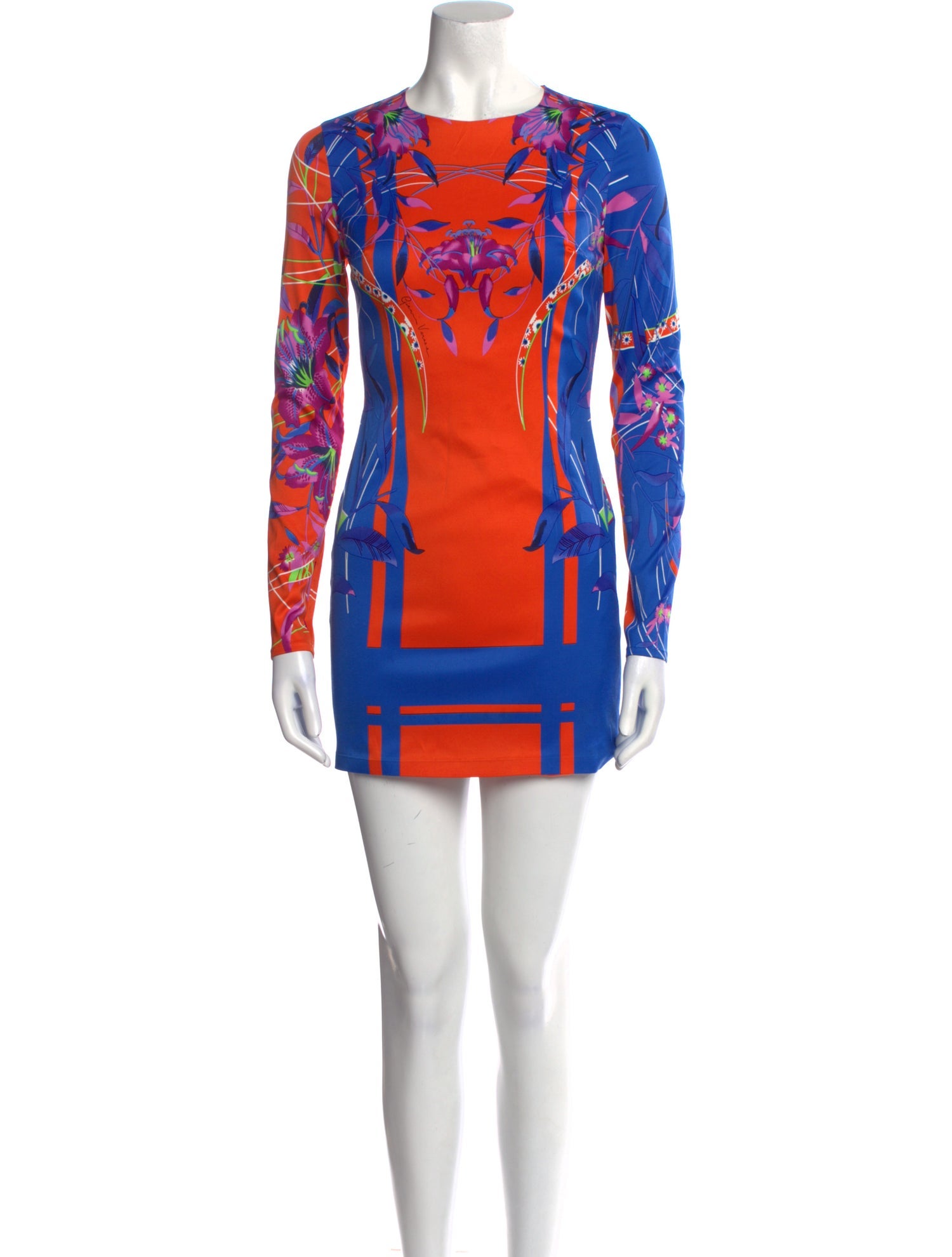 【関税＆送料込み】Versace Jersey Dress V-Emblem Logo T-Shirt Dress | VERSACE US