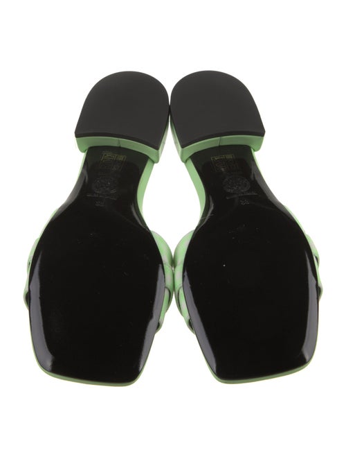 Versace Canvas Slides