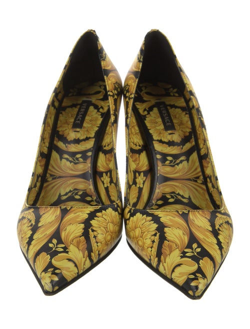 Versace Medusa Insignia Leather Pumps