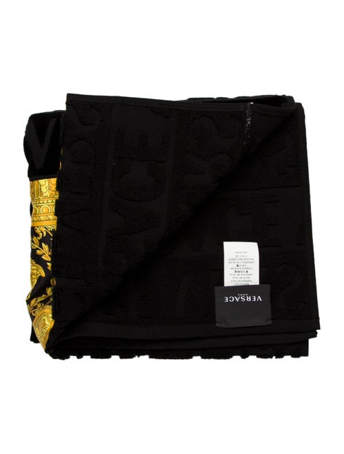 Versace I ♡ Baroque Hand Towel