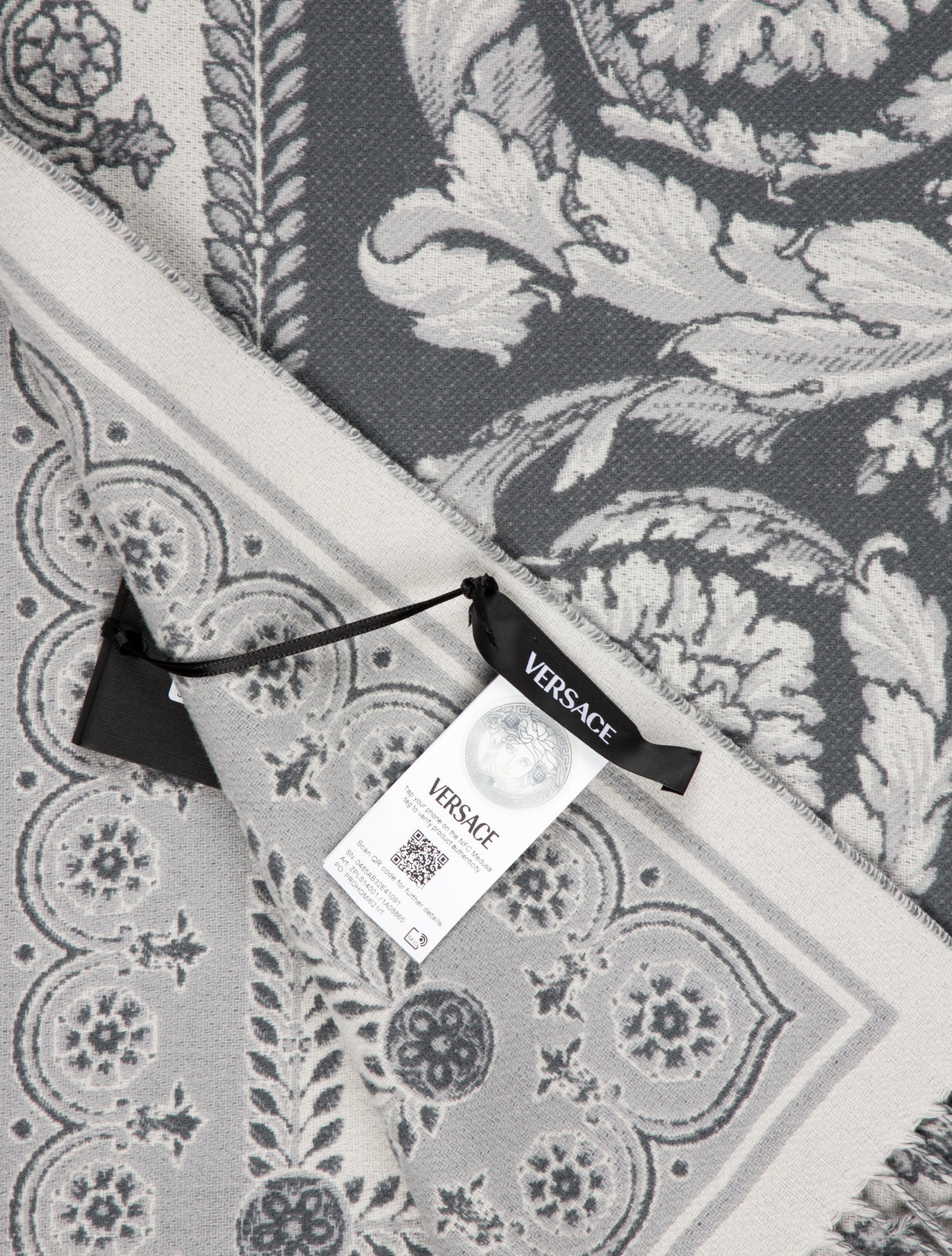 Versace Wool Crete de Fleur Throw Blanket w/ Tags