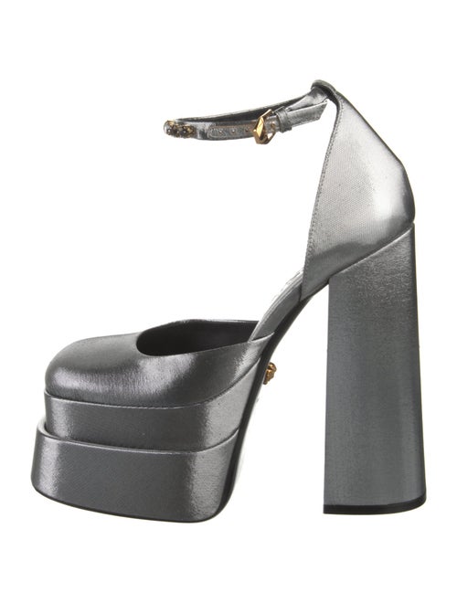 Versace Medusa Insignia Crystal Embellishments D'Orsay Pumps