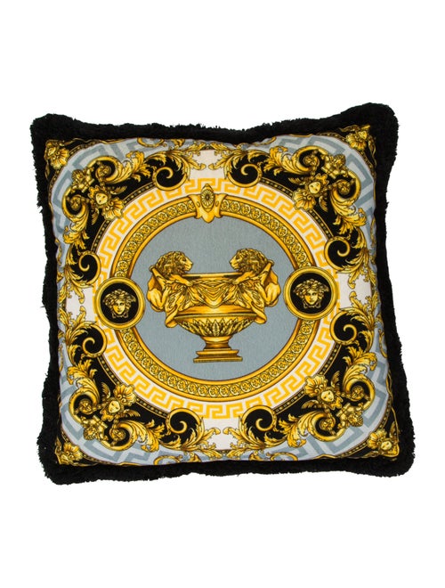 Versace La Coupe Des Dieux Throw Pillow