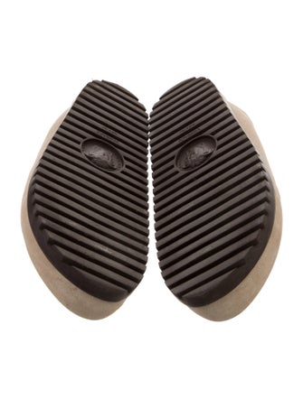 Versace Medusa Insignia Leather Slippers