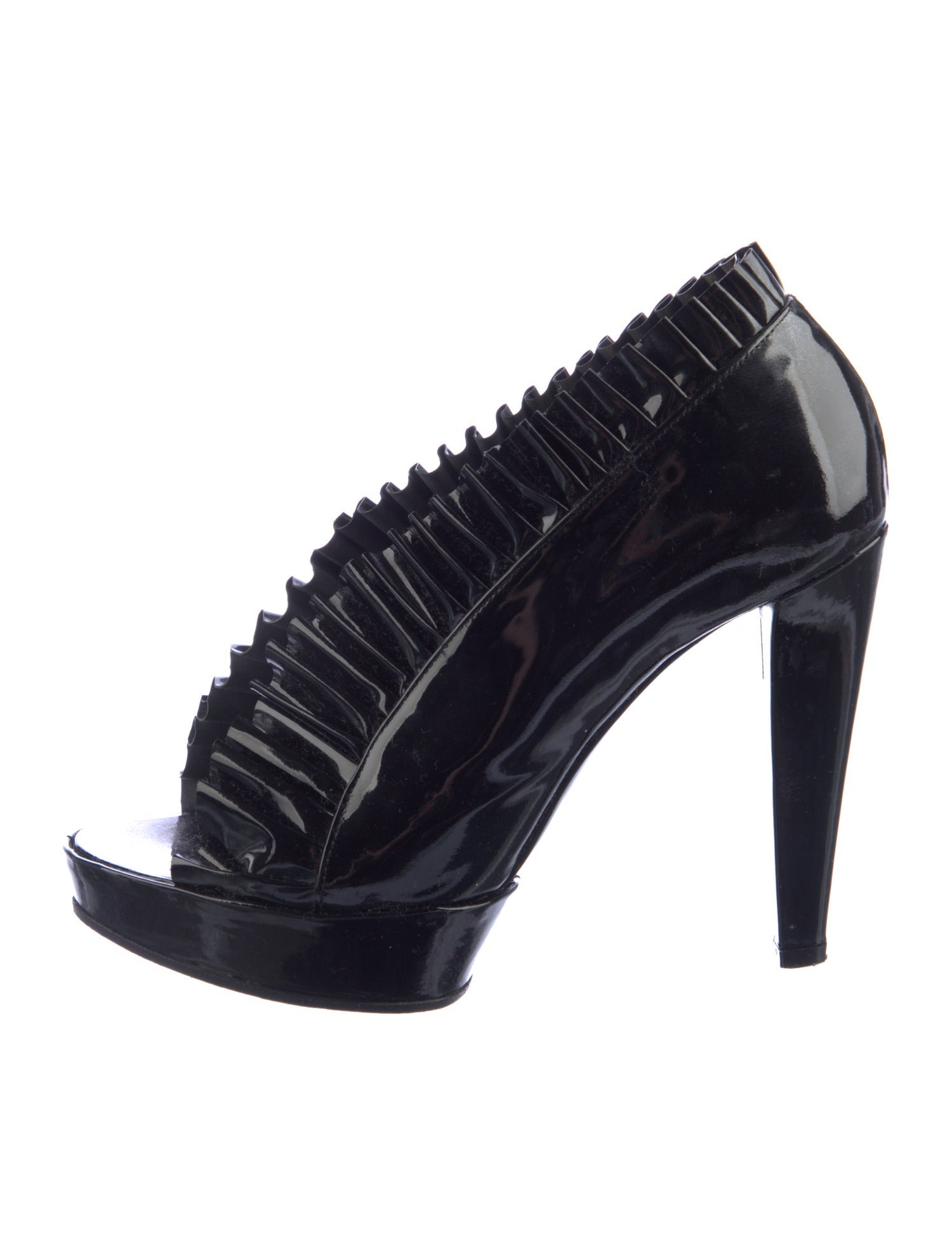 Viktor & Rolf Patent Leather Ruffle Embellishment Pumps