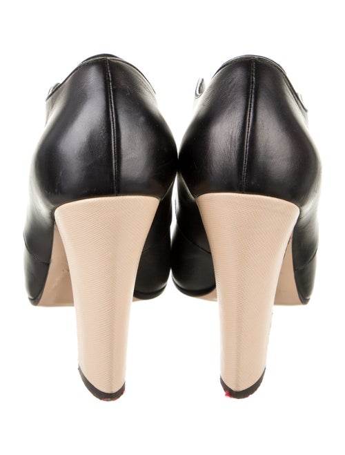 Vionnet Leather Pumps