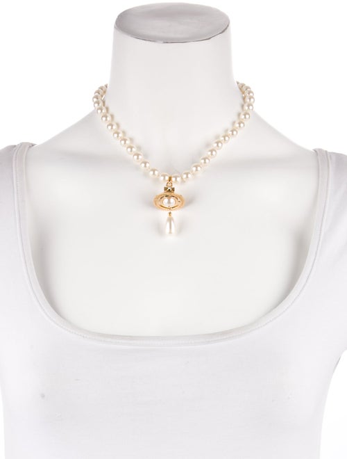 Vivienne Westwood One Row Pearl Drop Choker