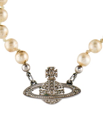 Vivienne Westwood Faux Pearl Mini Bas Relief Choker Necklace