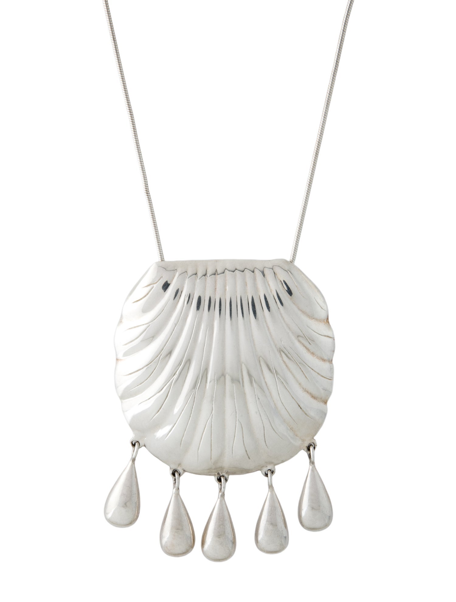 Juju Vera Petra Shell Pendant Necklace