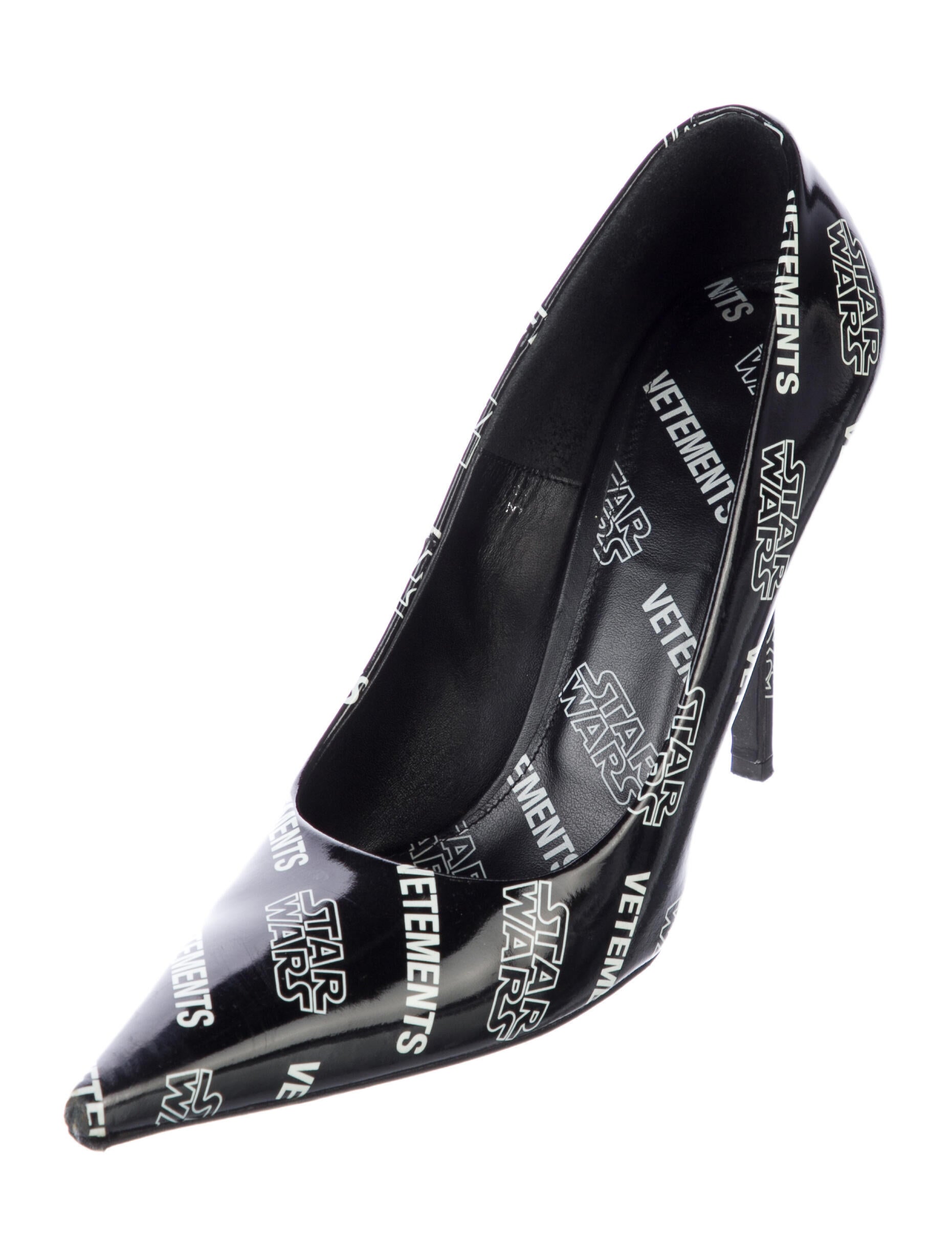 Vetements Leather Printed Pumps