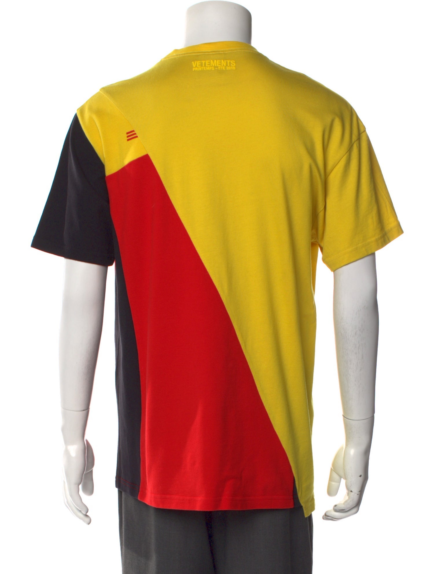 Vetements 2018 'DHL' T-Shirt