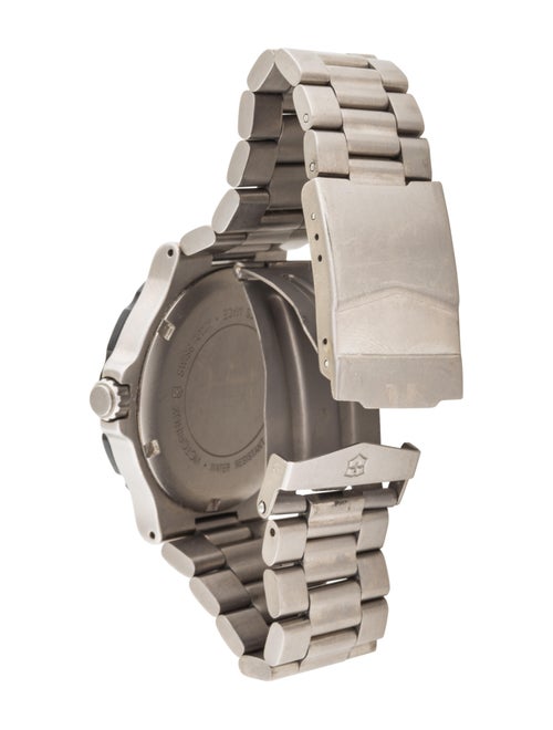 Victorinox Swiss Army Summit XLT Watch