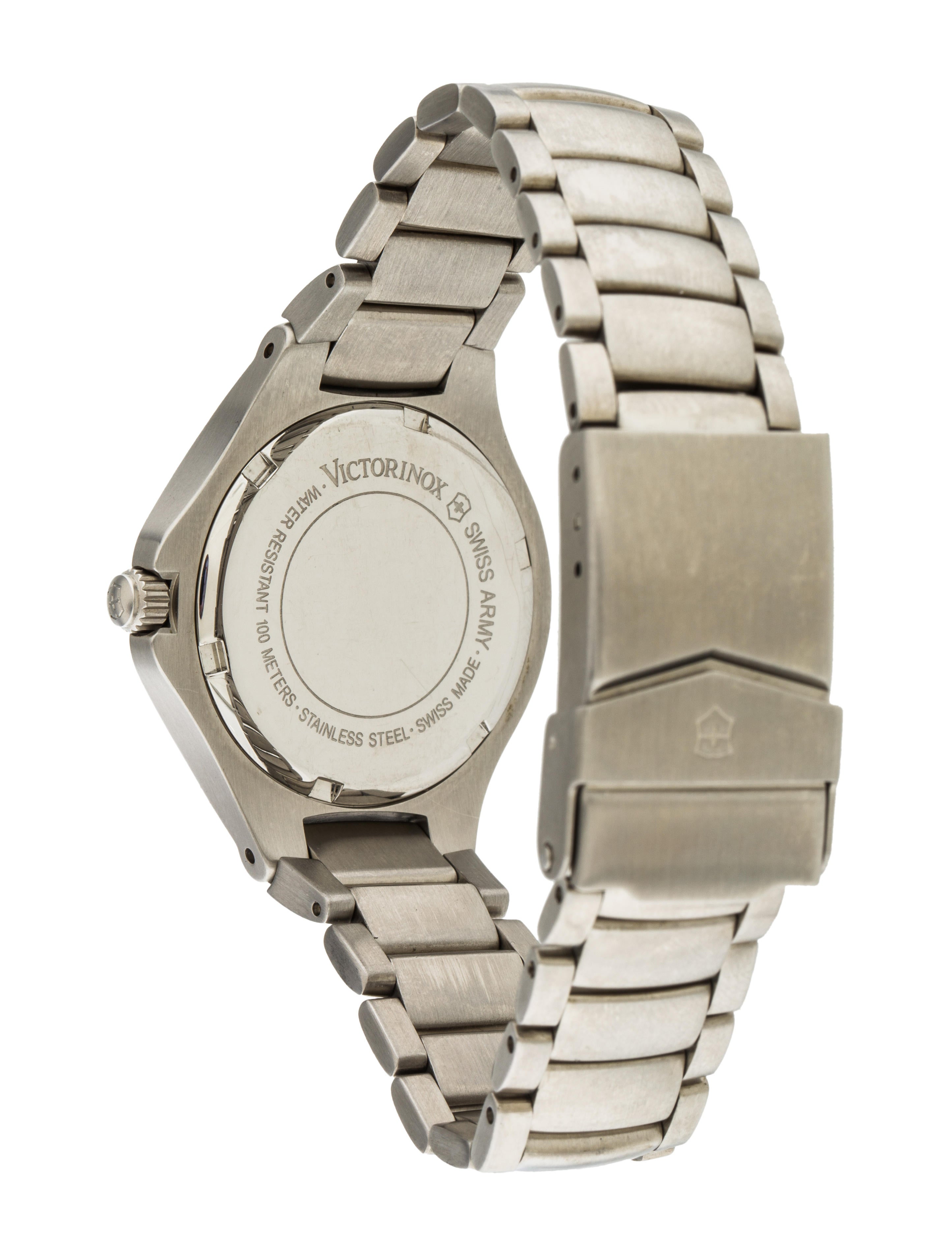 victorinox swiss army officers watch