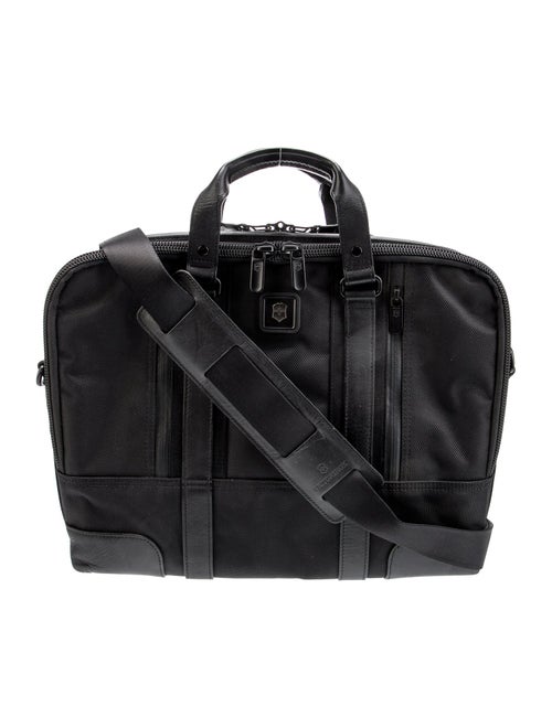 Victorinox Swiss Army Nylon Messenger Bag