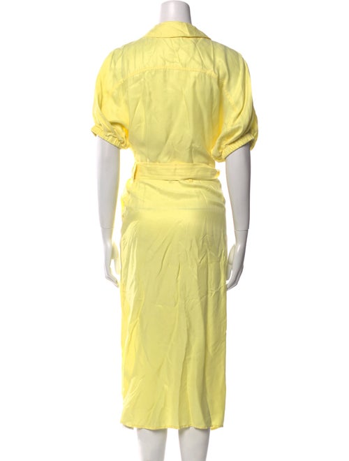 Suboo V-Neck Knee-Length Dress