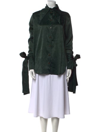 16ARLINGTON Long Sleeve Button-Up Top