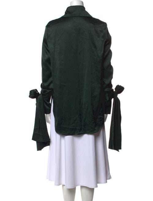 16ARLINGTON Long Sleeve Button-Up Top