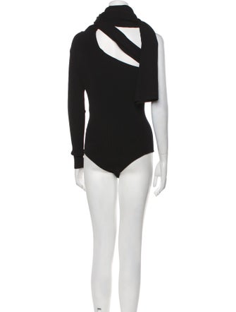 16ARLINGTON Turtleneck Sleeveless Bodysuit