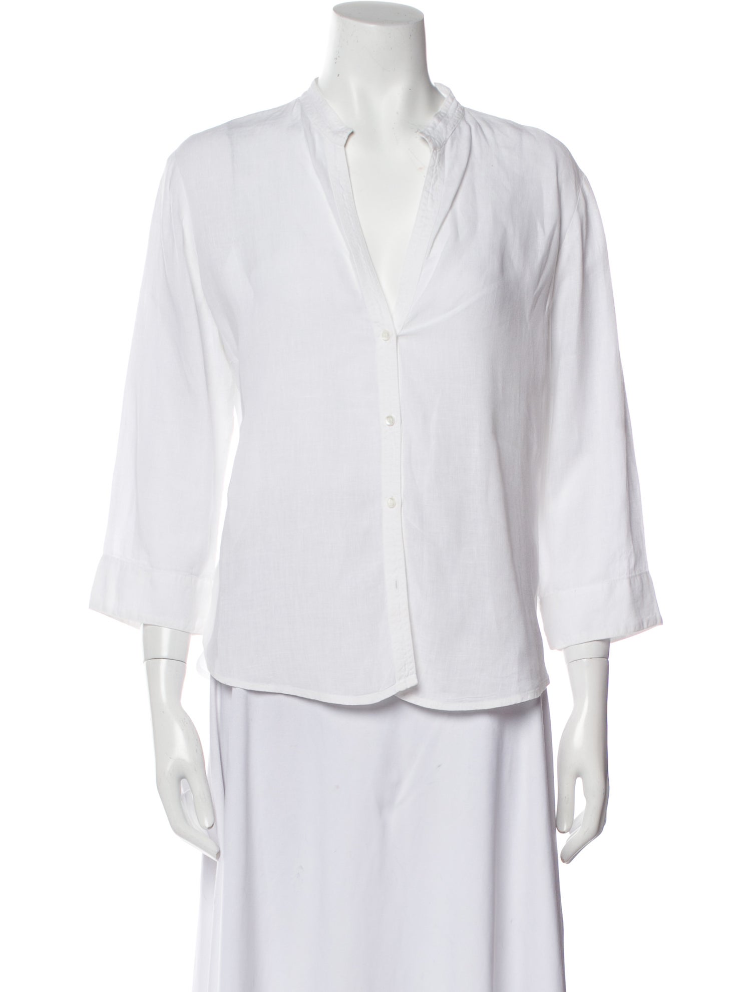 120% Lino V-Neck Three-Quarter Sleeve Button-Up Top