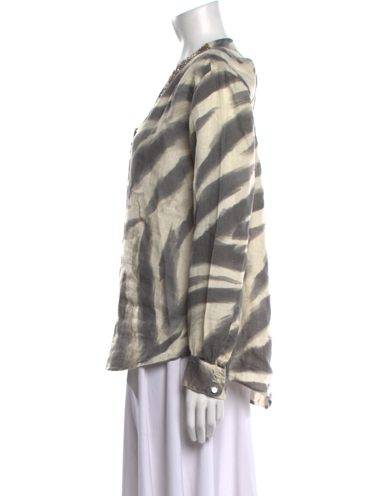 120% Lino Animal Print V-Neck Blouse