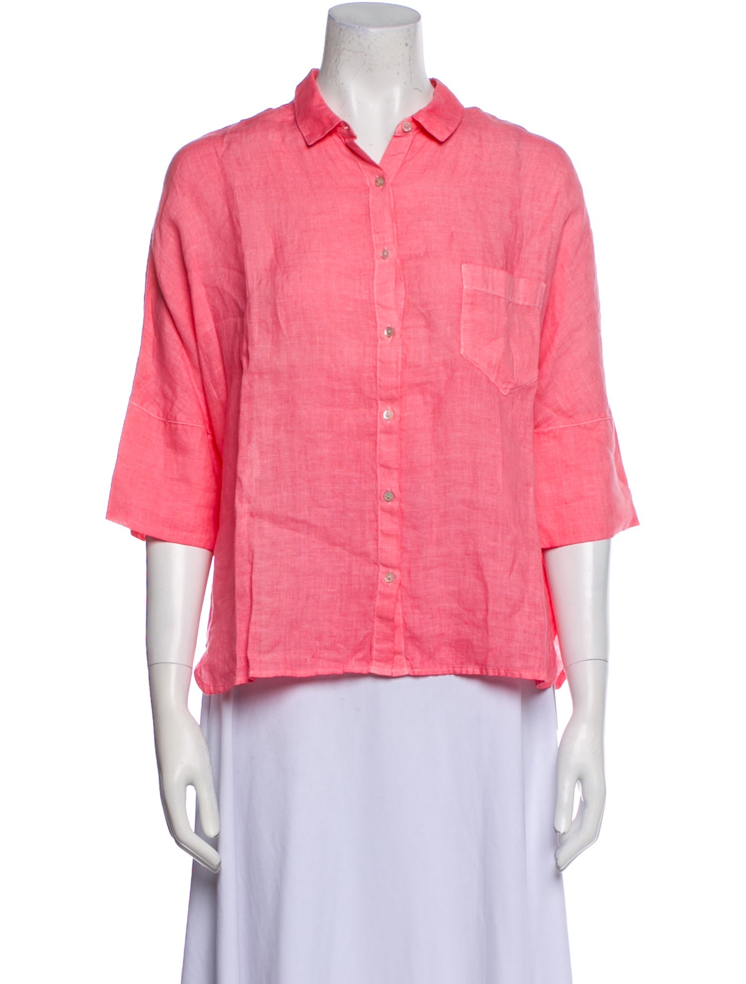 120% Lino Three-Quarter Sleeve Button-Up Top