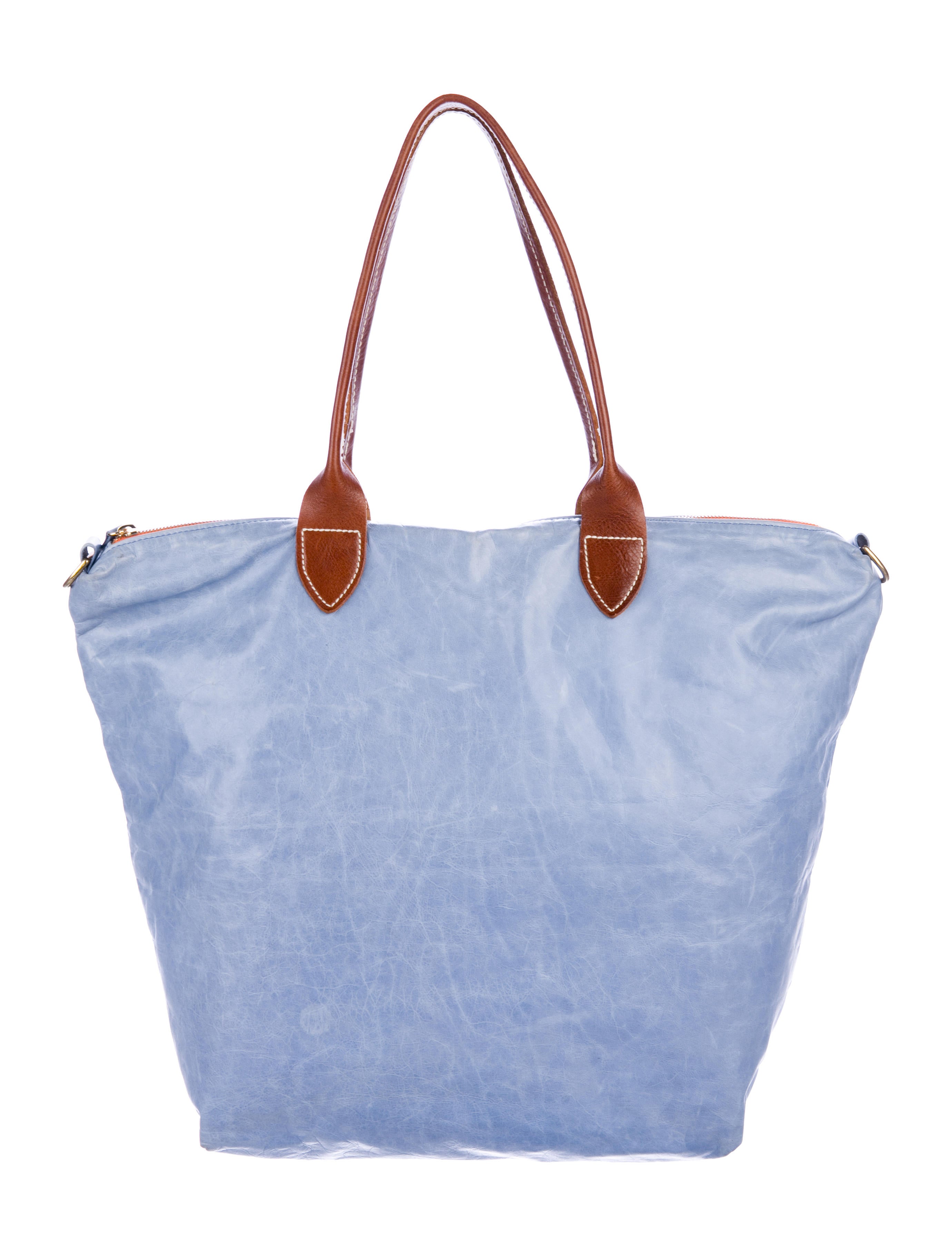 Clare v overnighter Clearance