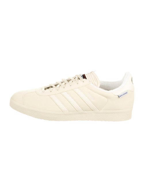 Adidas Gazelle SE Low-Top Sneakers w/ Tags