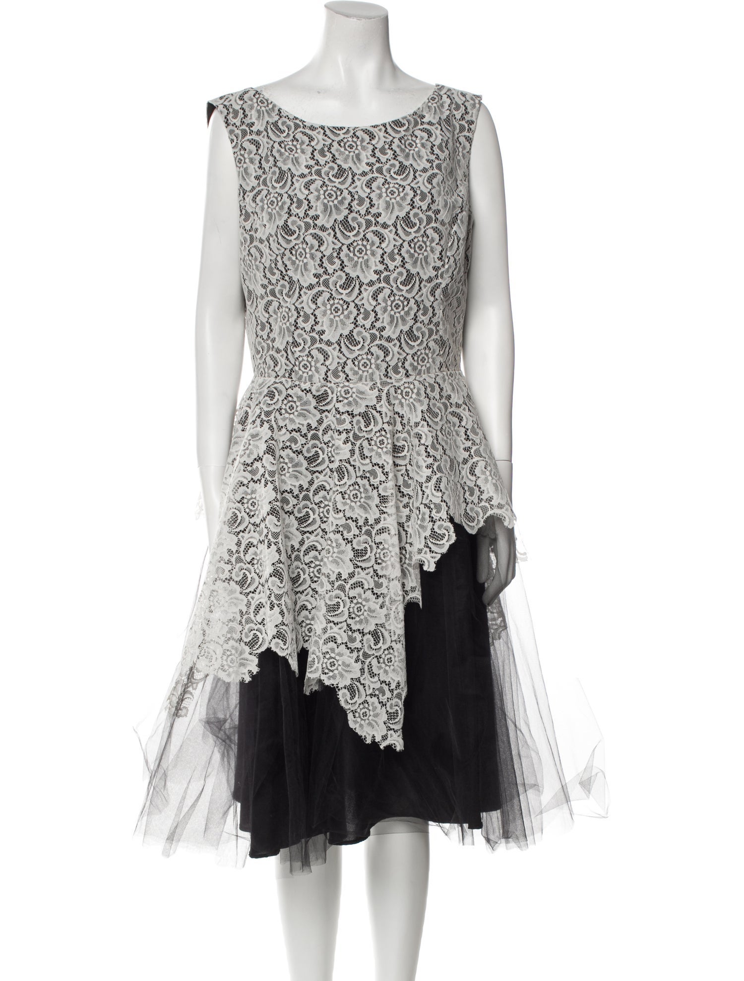 Nha Khanh Lace Pattern Midi Length Dress