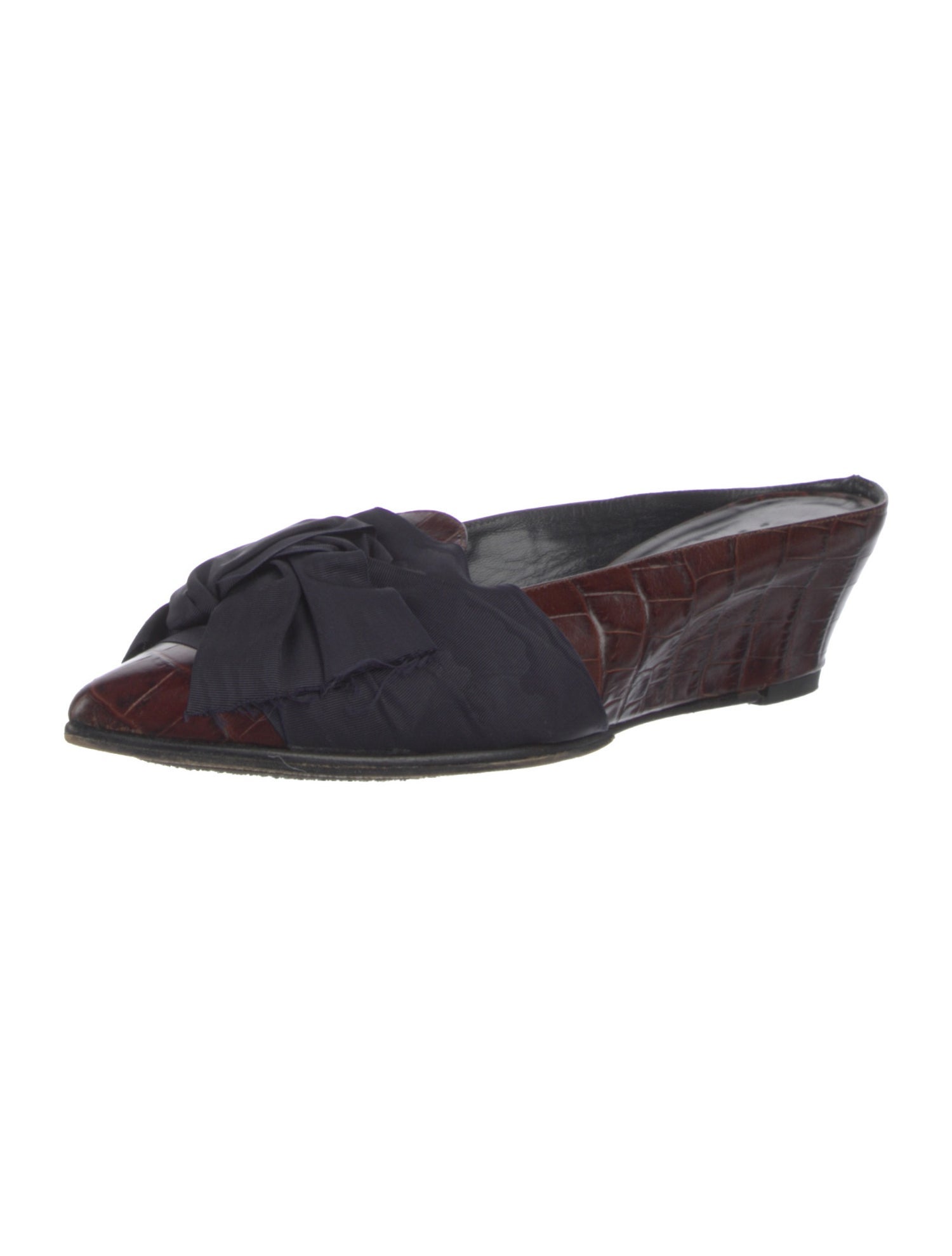 Trademark Embossed Leather Colorblock Pattern Mules