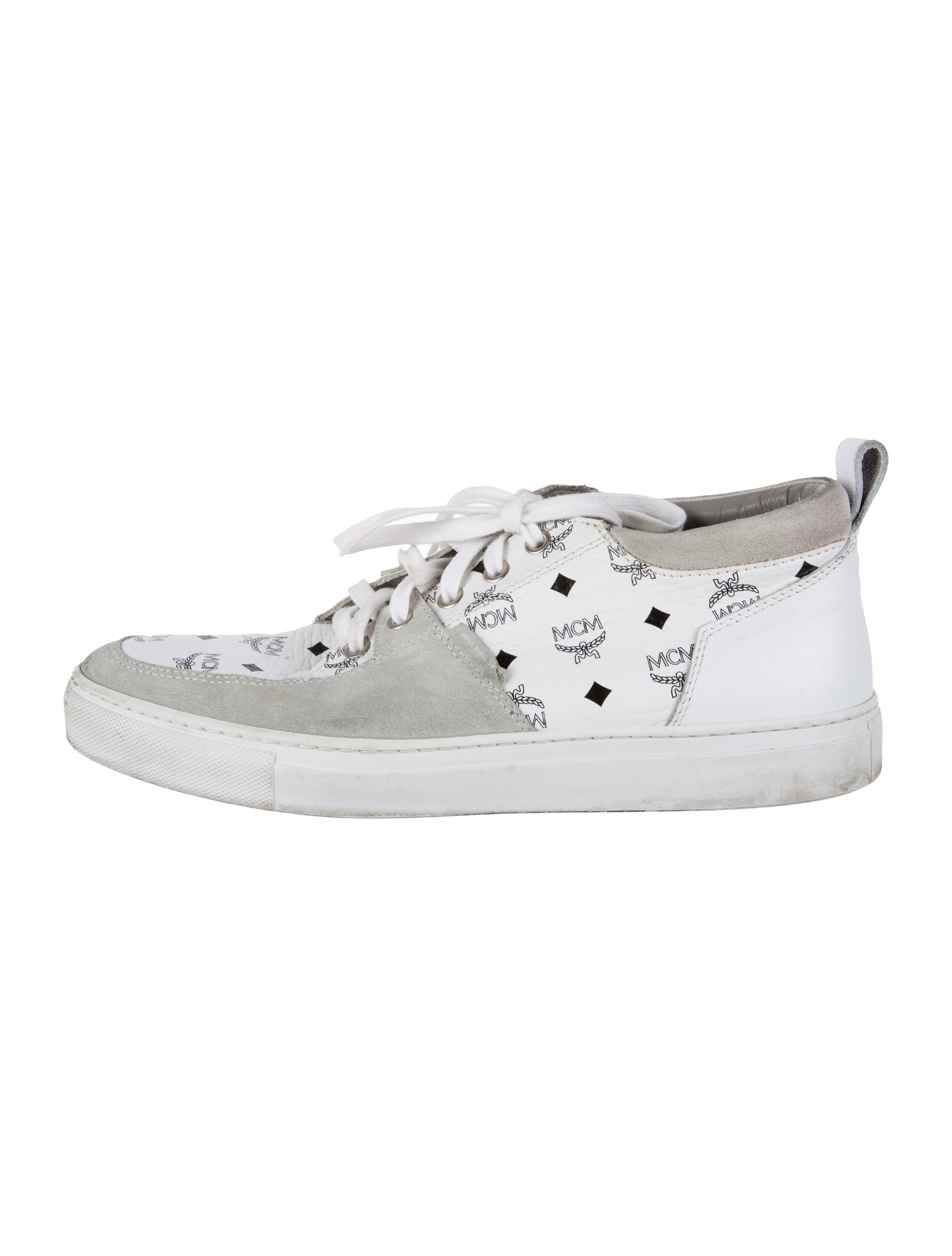 mcm low top sneakers mcm leather low top sneakers shoes w3020261 the realreal mcm low top sneakers mcm leather low top sneakers shoes w3020261 the realreal