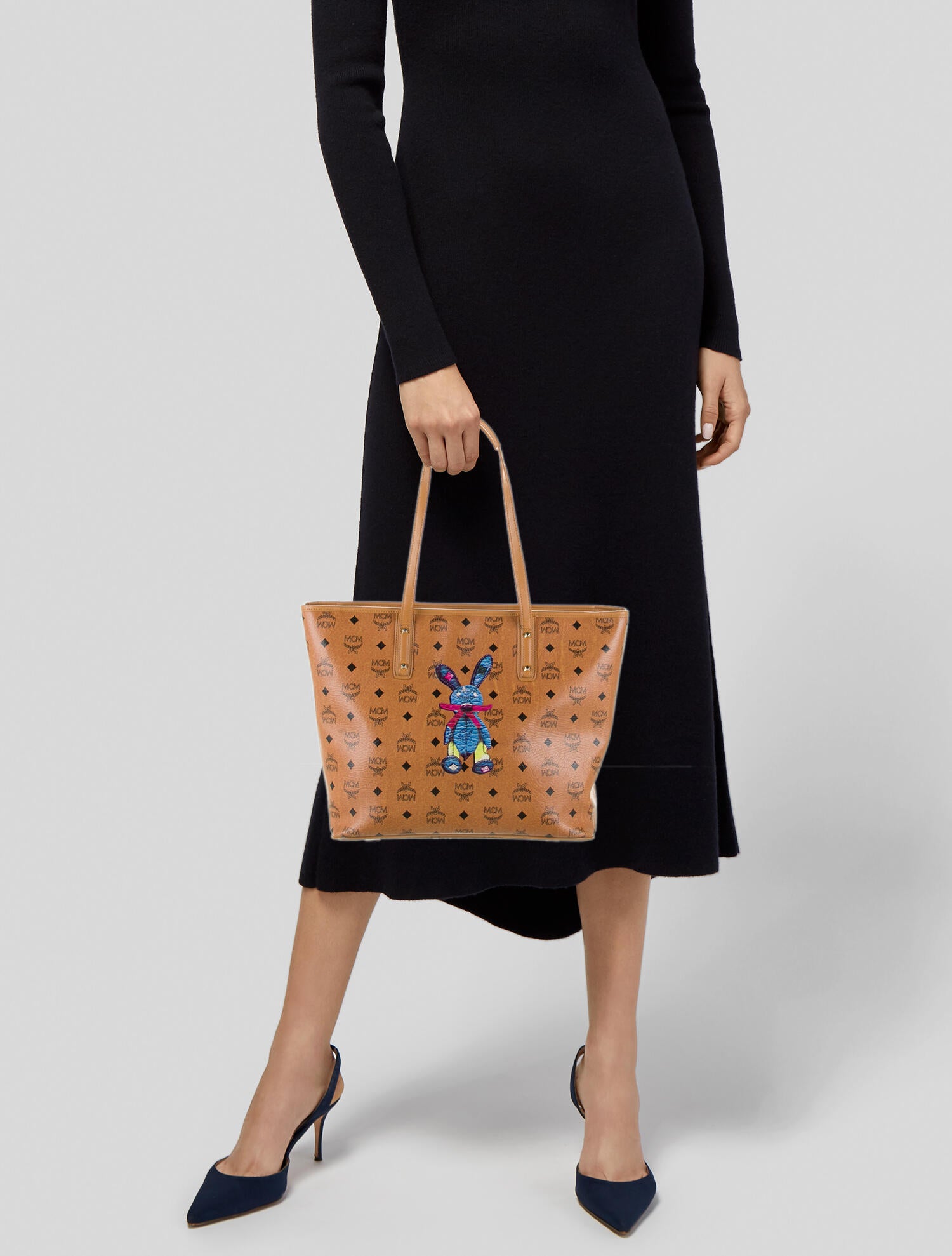MCM Visetos Rabbit Bunny Shopper Tote w/Pouch - Brown Totes