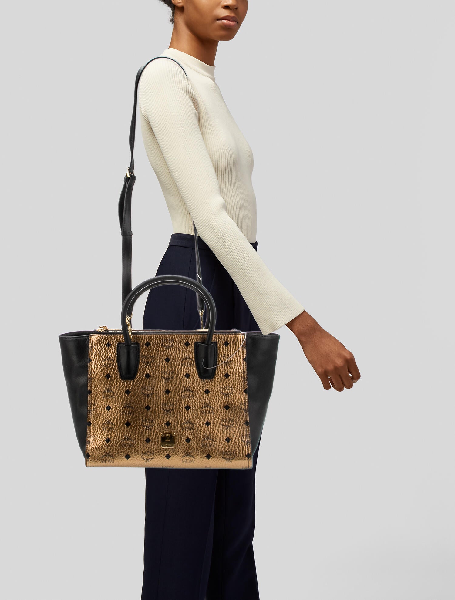 MCM Visetos Tote Bag Gold Totes, Handbags W3051771 The RealReal