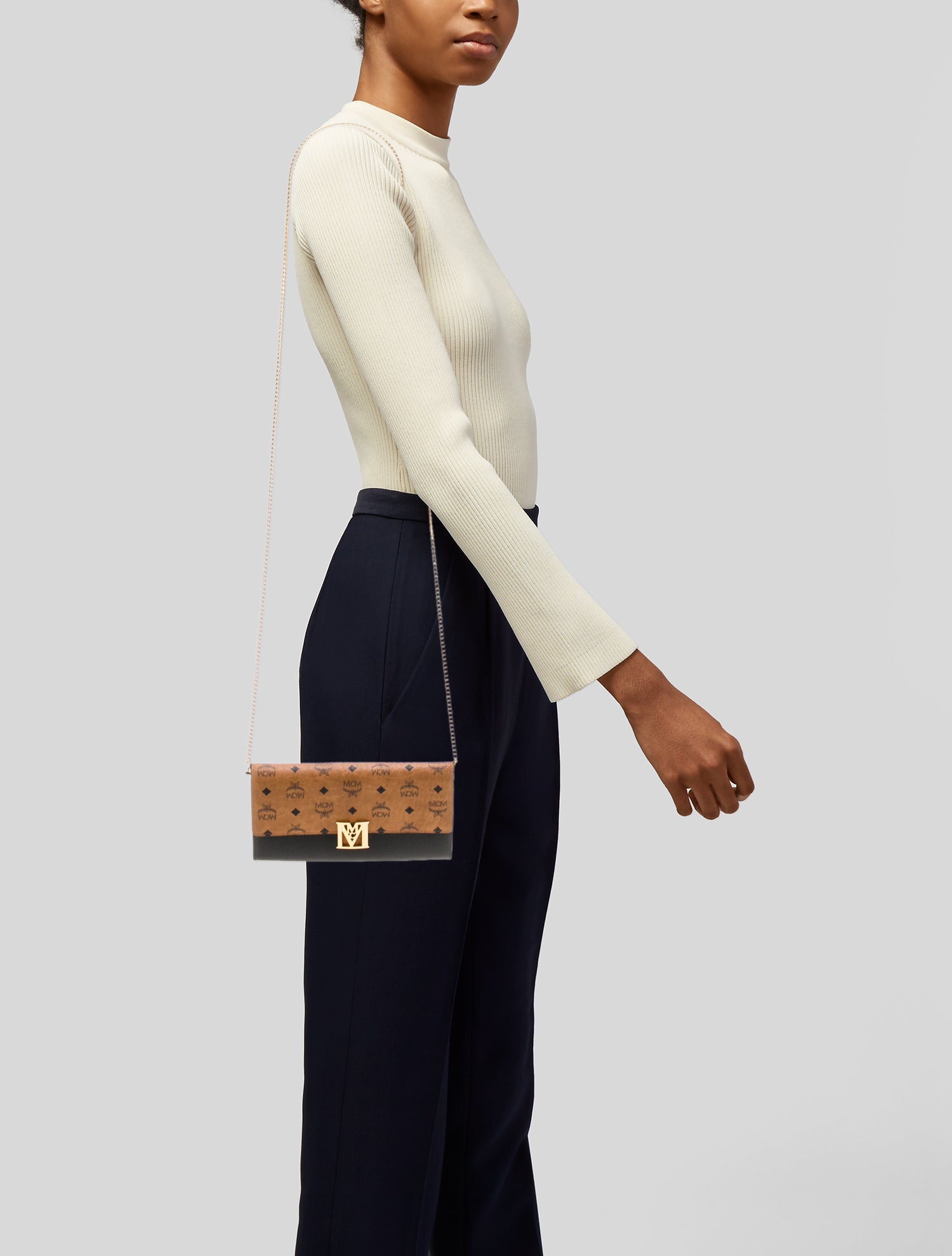 MCM Visetos Wallet on a Chain