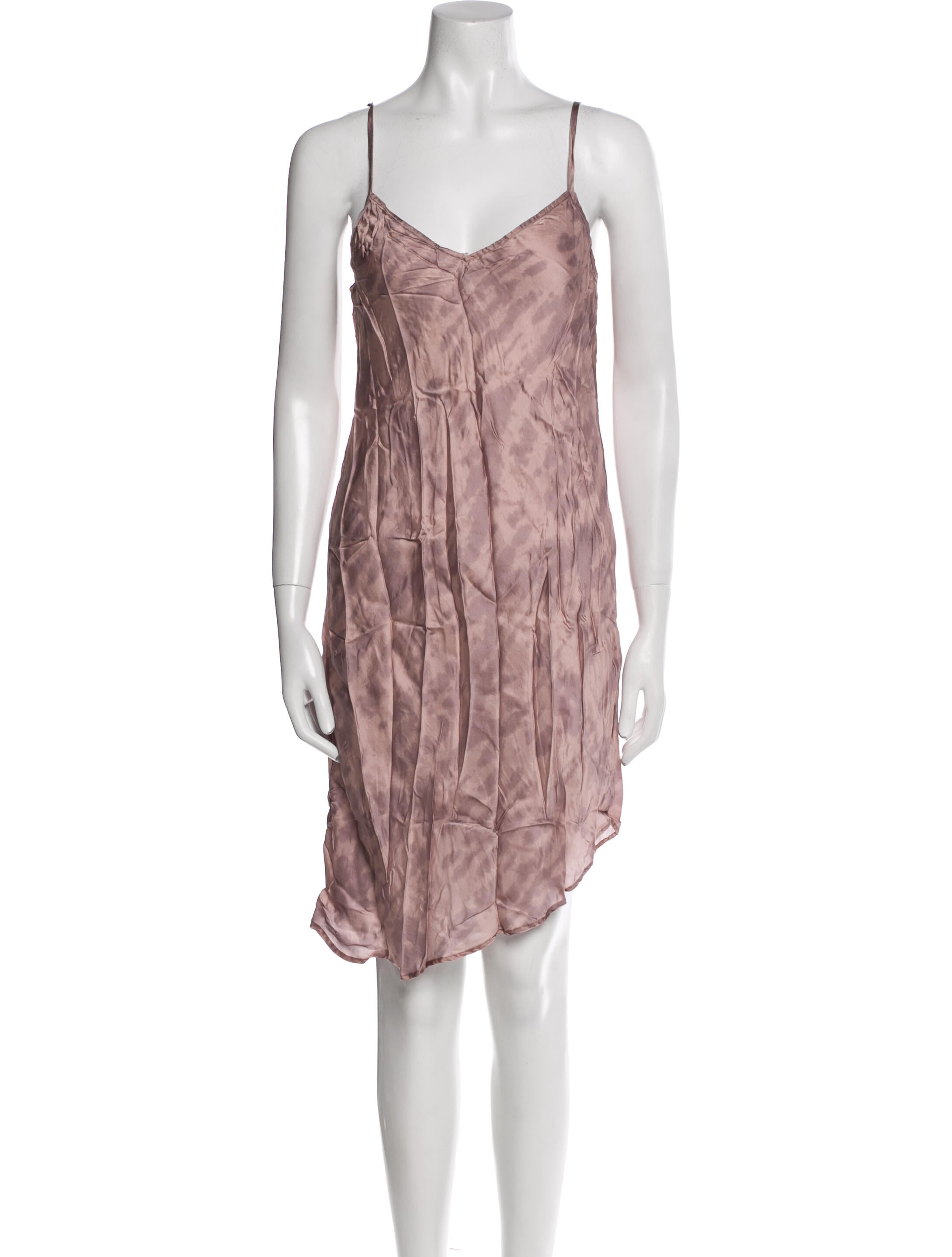 Mes Demoiselles V-Neck Knee-Length Dress