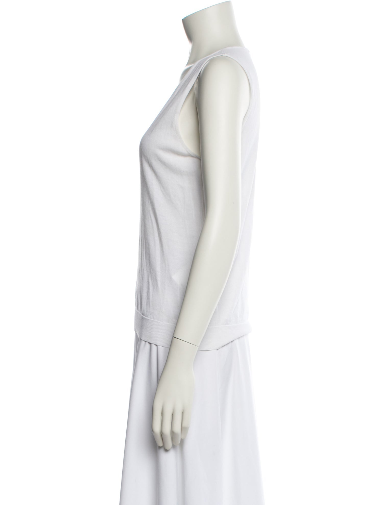 Malo V-Neck Sleeveless Top