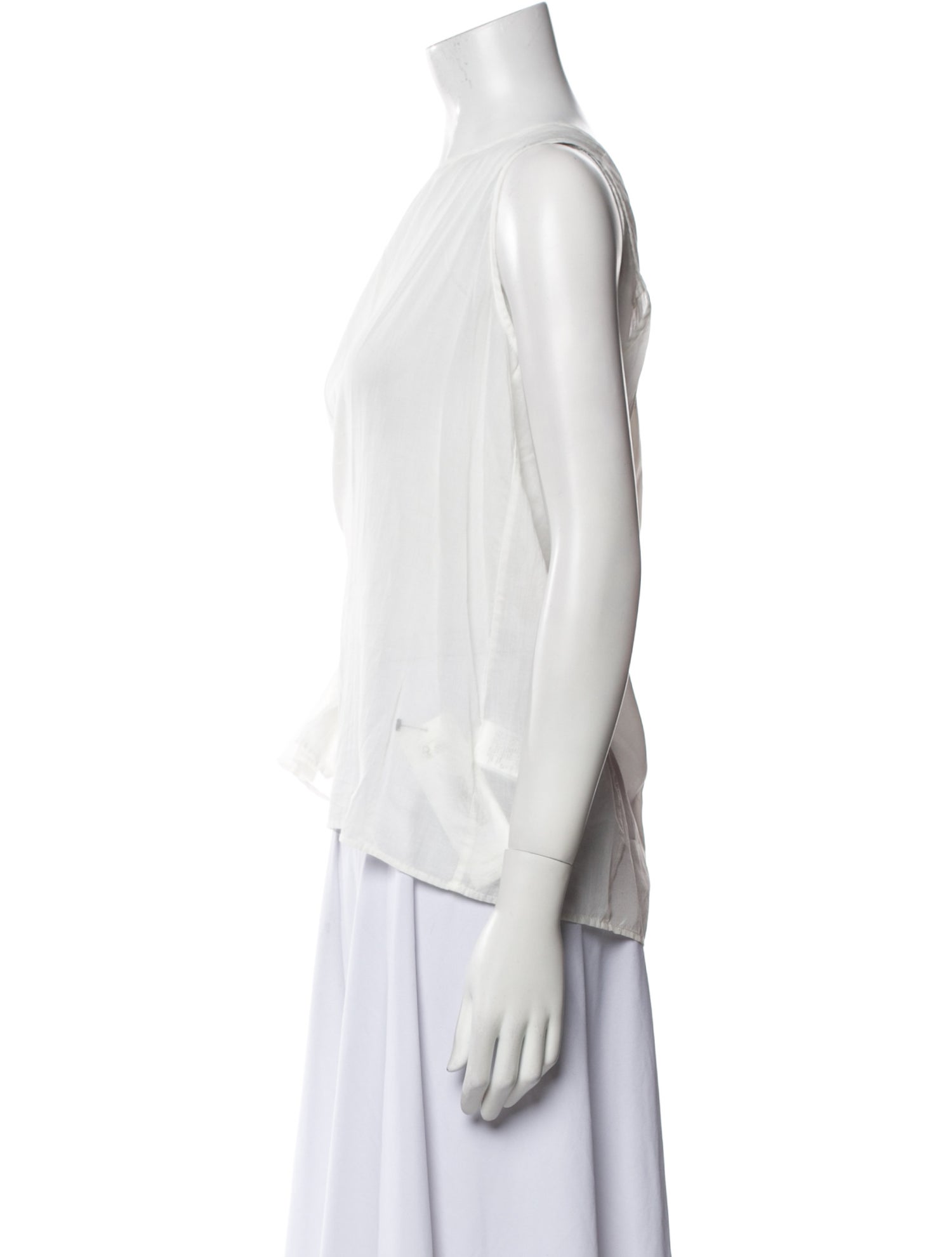 Pas De Calais Scoop Neck Sleeveless Top