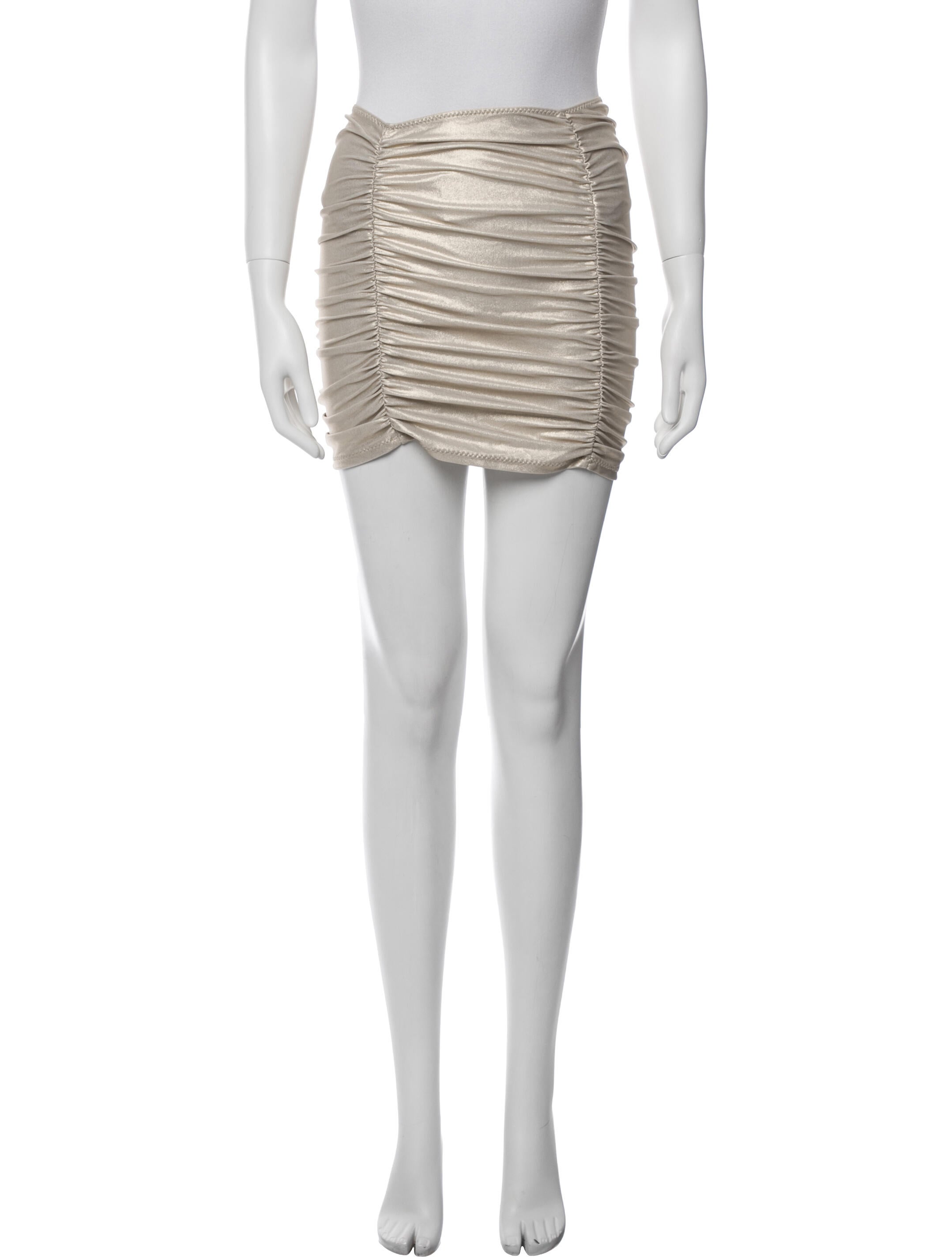 Lisa Marie Fernandez Cover-Up