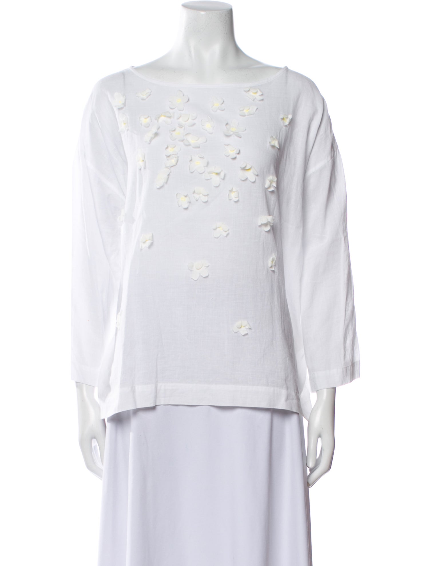 45R Bateau Neckline Three-Quarter Sleeve Top