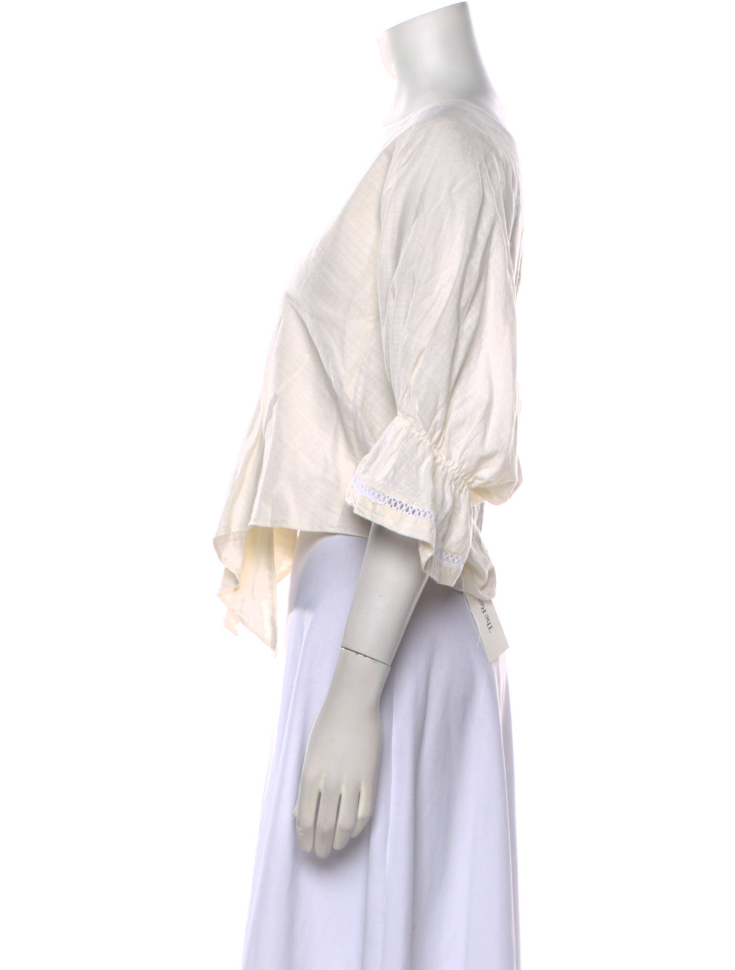 Clube Bossa V-Neck Three-Quarter Sleeve Crop Top