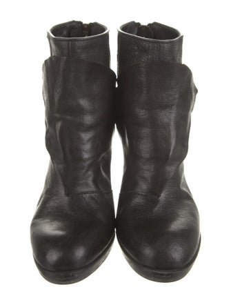 LD Tuttle Leather Boots