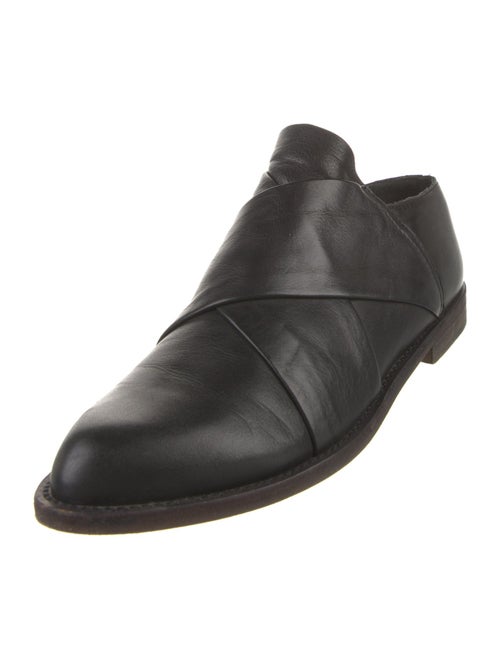 LD Tuttle Leather Loafers
